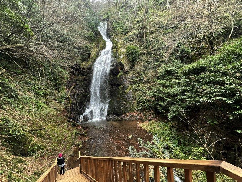 Düzce'de keşfedilen yeni şelale turizme kazandırıldı