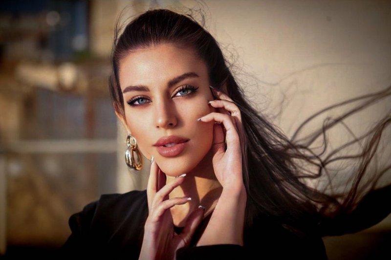 The Queen of Eurasia Güzellik Yarışması'nın birincisi Moujan Rajaei oldu