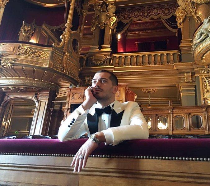 Çağatay Ulusoy sık sık imaj değiştiriyor