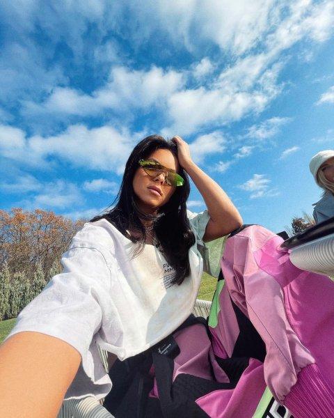 Dünya yıldızı Inna fotoğraflarıyla büyük beğeni topluyor