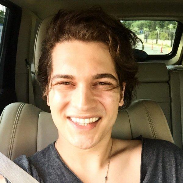 Çağatay Ulusoy sık sık imaj değiştiriyor