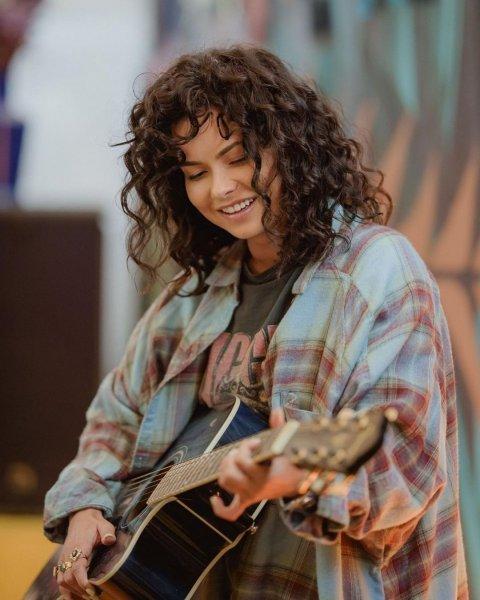 Dünya yıldızı Inna fotoğraflarıyla büyük beğeni topluyor