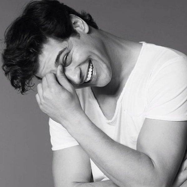 Çağatay Ulusoy sık sık imaj değiştiriyor