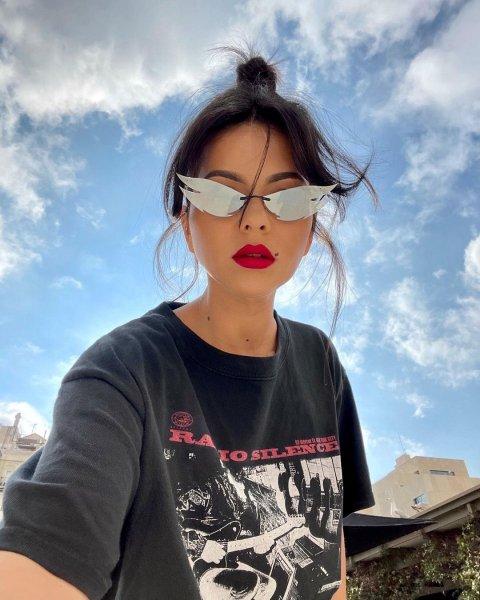 Dünya yıldızı Inna fotoğraflarıyla büyük beğeni topluyor