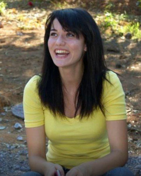 Yaprak Dökümü'nün Necla ve Leyla'sı değişim rüzgarına kapıldı