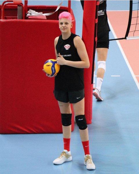 Yurt dışına yerleşen ünlü isimler