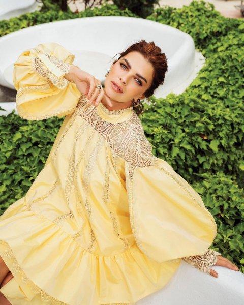 Pelin Karahan fit görüntüsüyle dikkat çekiyor