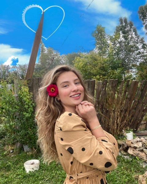 Son zamanların parlayan sesi Irmak Arıcı'nın kareleri