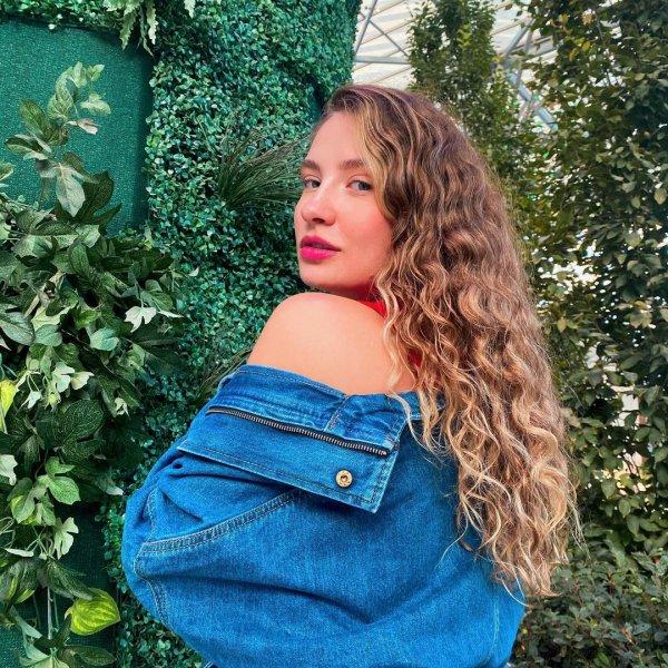 Son zamanların parlayan sesi Irmak Arıcı'nın kareleri