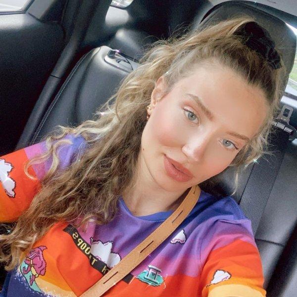 Son zamanların parlayan sesi Irmak Arıcı'nın kareleri