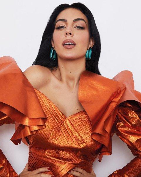 Futbolcuların zengin eşleri