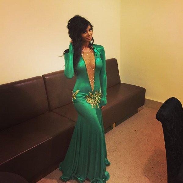 Oryantal Didem'den iddialı pozlar