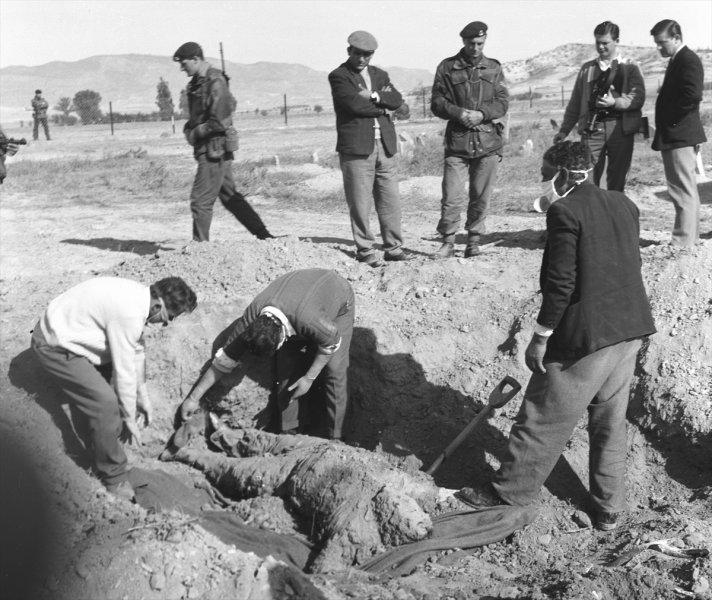 Kıbrıs'ta Rum zulmünün 58'inci yılında fotoğraf arşivi ortaya çıktı