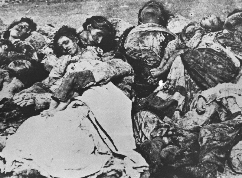 Kıbrıs'ta Rum zulmünün 58'inci yılında fotoğraf arşivi ortaya çıktı