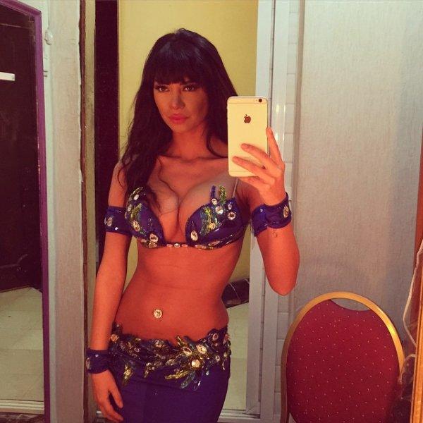 Oryantal Didem'den iddialı pozlar