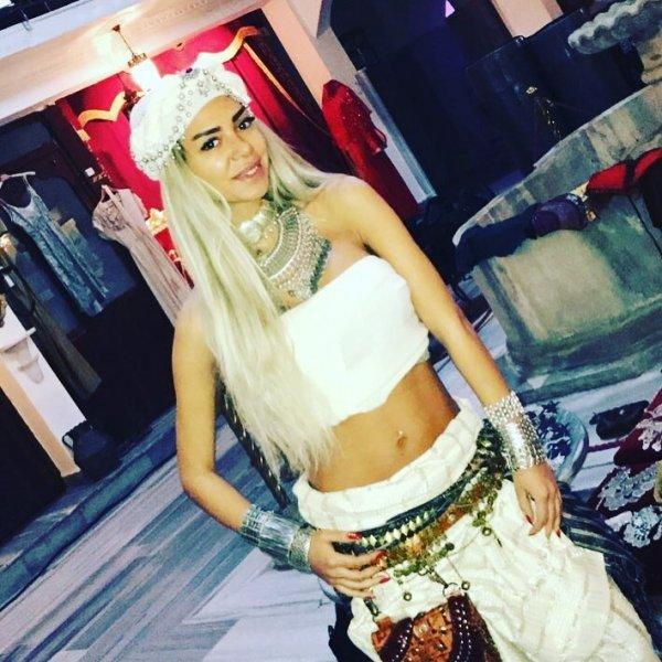 Oryantal Didem'den iddialı pozlar