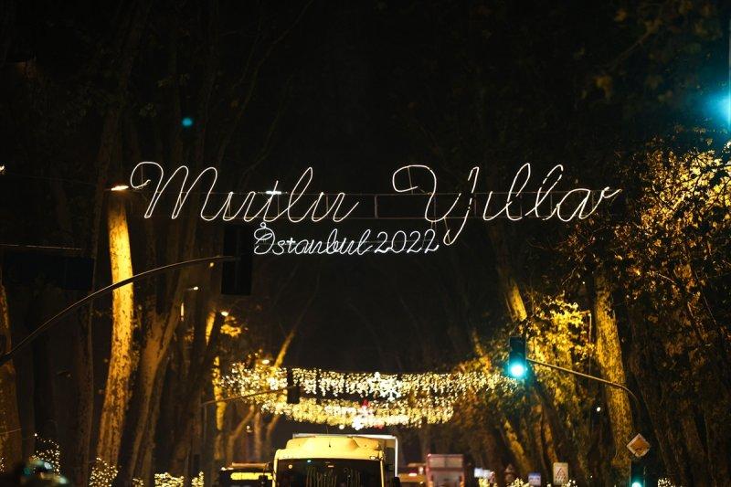 İstanbul'da yılbaşı hazırlıkları devam ediyor