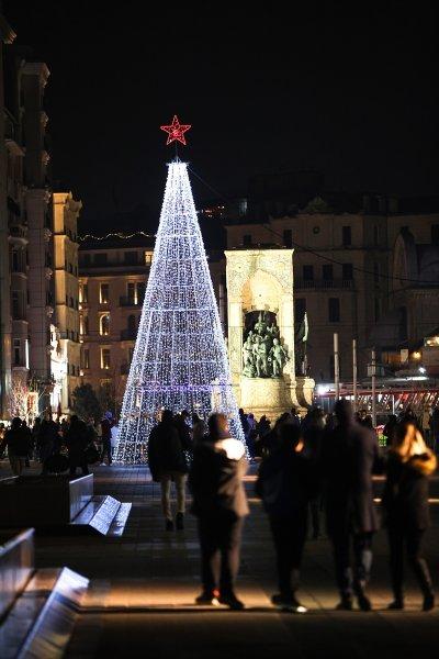İstanbul'da yılbaşı hazırlıkları devam ediyor