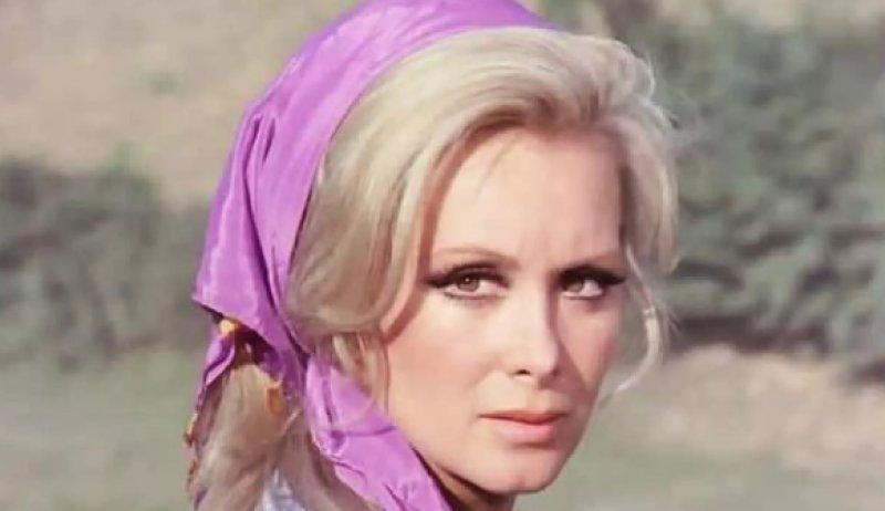 Ünlü isimlerin yaşadığı aile trajedileri 