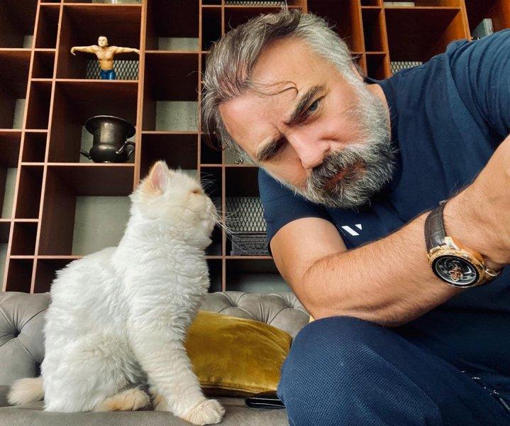 Ünlü isimlerin yaşadığı aile trajedileri 