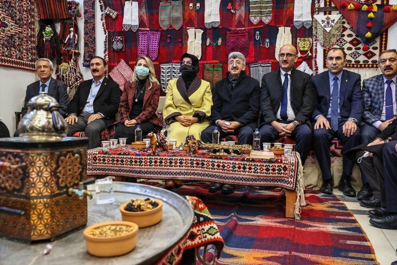 Van'da Ahilik sergisinde geçmişe yolculuk