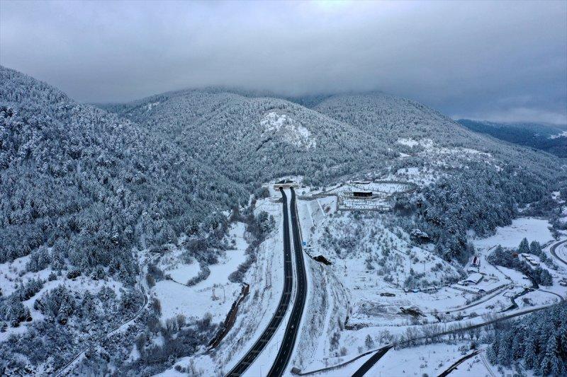 Ekonomiye katkı sağlayan Ilgaz Tüneli'nden kareler