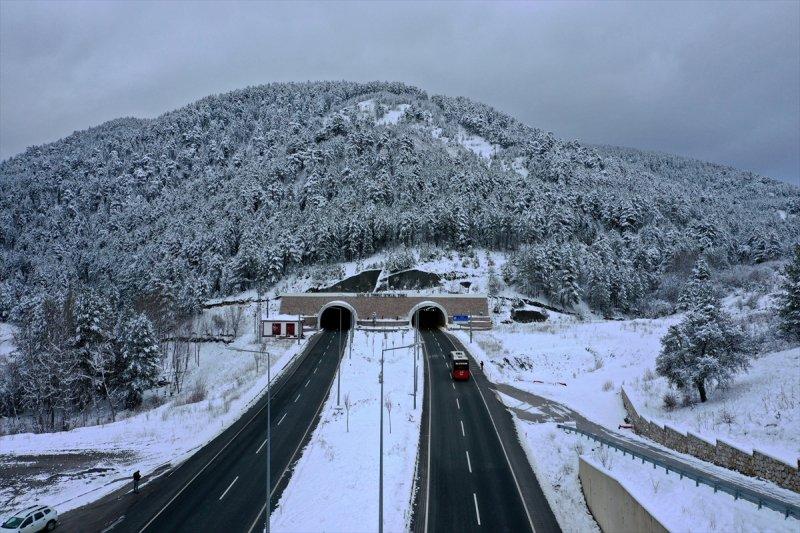 Ekonomiye katkı sağlayan Ilgaz Tüneli'nden kareler