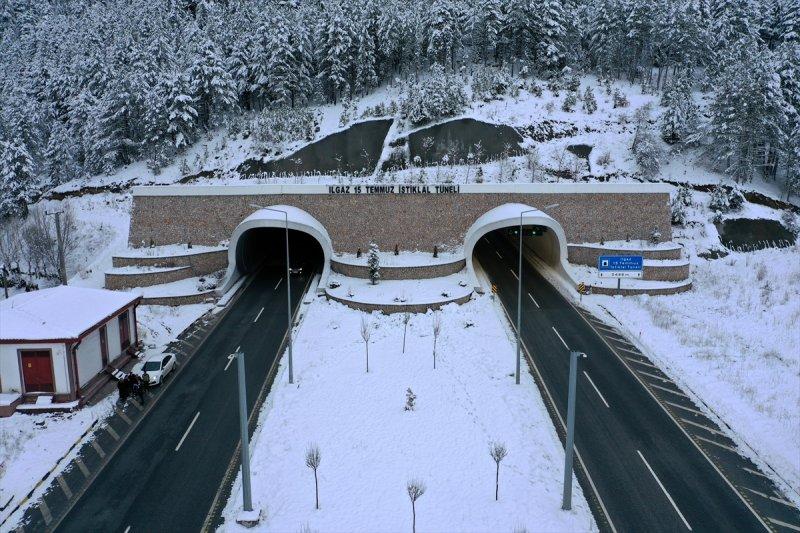 Ekonomiye katkı sağlayan Ilgaz Tüneli'nden kareler