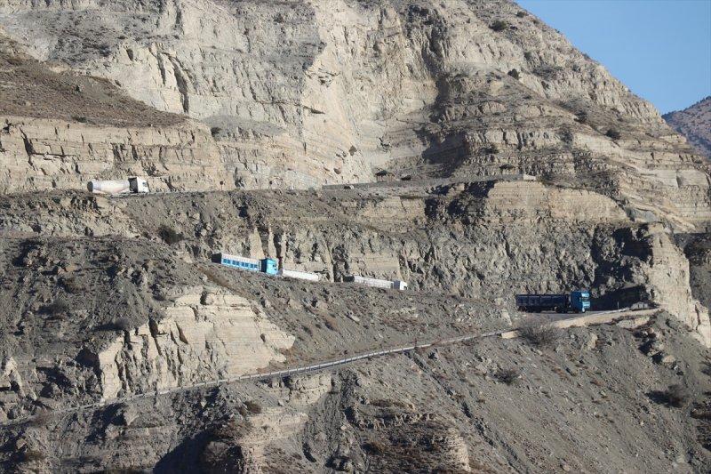 Bugün açılışı yapılan Pirinkayalar Tüneli'nden fotoğraflar