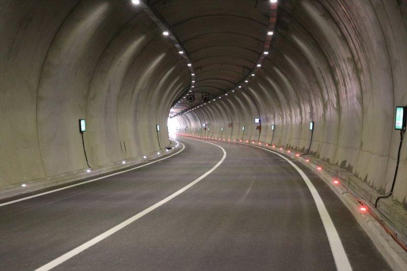 Bugün açılışı yapılan Pirinkayalar Tüneli'nden fotoğraflar