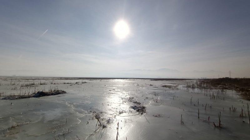 Erzurum'da nehirler buz kesti