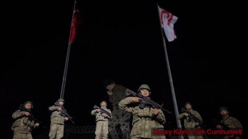 Mehmetçik'ten 2022 mesajı: Mutlu yıllar Türkiyem