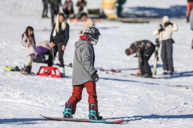Uludağ'da acemi kayakçıların 'röportaj kazaları'
