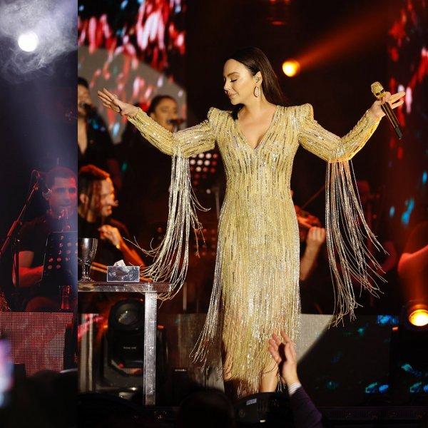 Ünlülerin yılbaşı sahne kostümleri