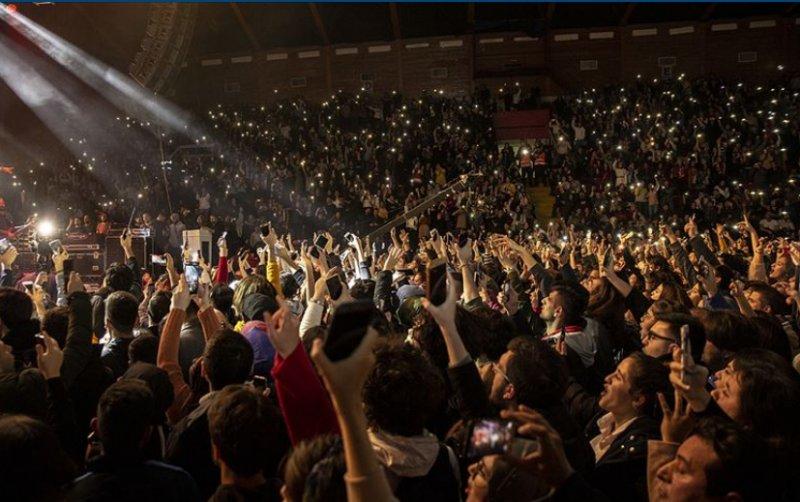 Ünlülerin yılbaşı sahne kostümleri