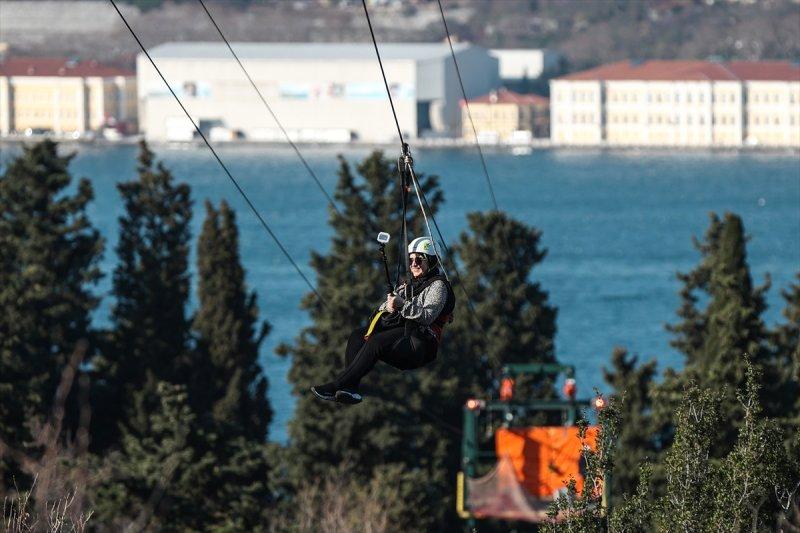 Macera severlerin yeni tutkusu: Boğaza karşı zipline