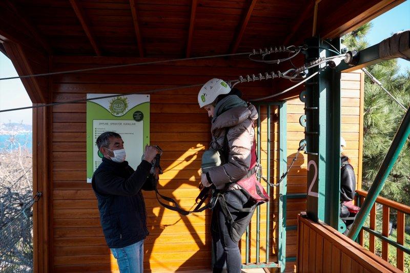 Macera severlerin yeni tutkusu: Boğaza karşı zipline