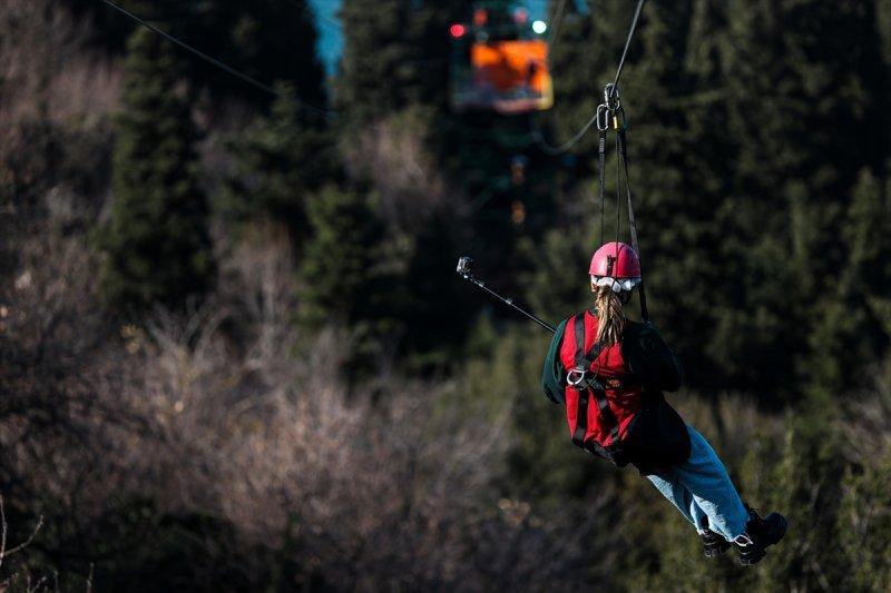 Macera severlerin yeni tutkusu: Boğaza karşı zipline