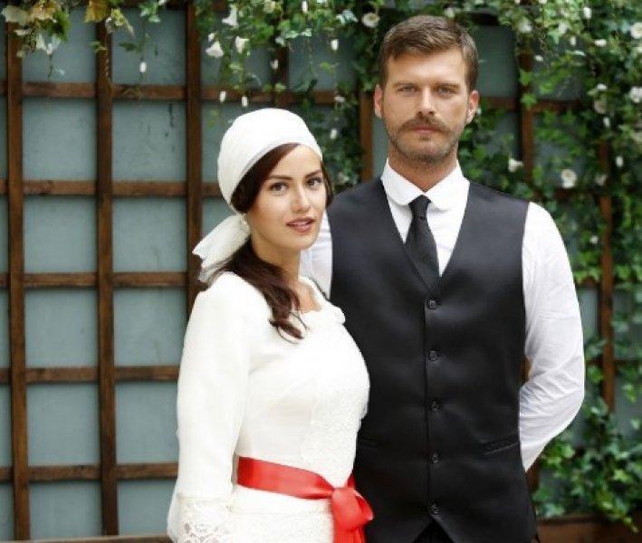 Fahriye Evcen'in sosyal medya paylaşımları 