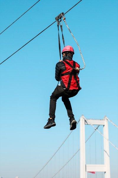 Macera severlerin yeni tutkusu: Boğaza karşı zipline