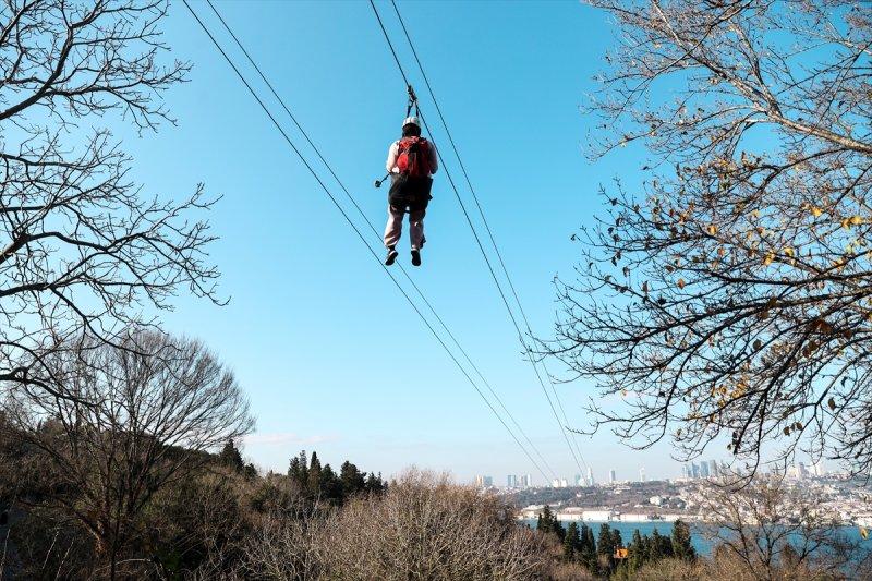 Macera severlerin yeni tutkusu: Boğaza karşı zipline