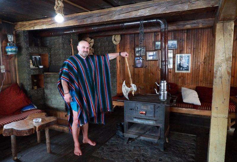 Rize'nin Kaçkarlı Viking'i, yaz kış doğada yaşamaktan vazgeçmiyor