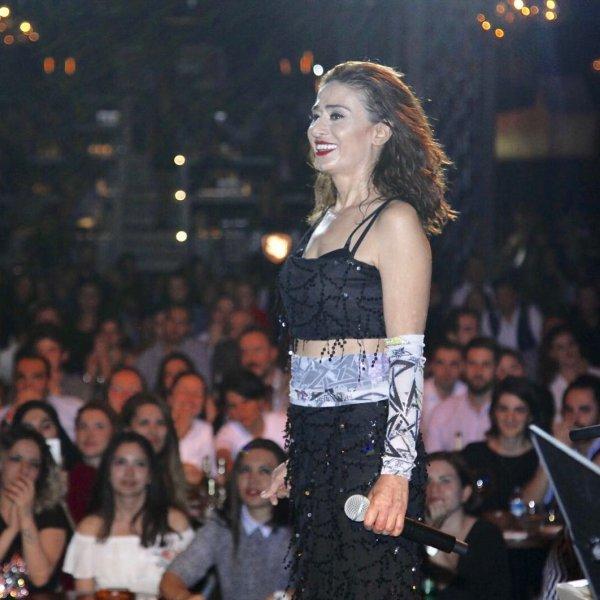 Yıldız Tilbe'nin sahne kıyafetleri