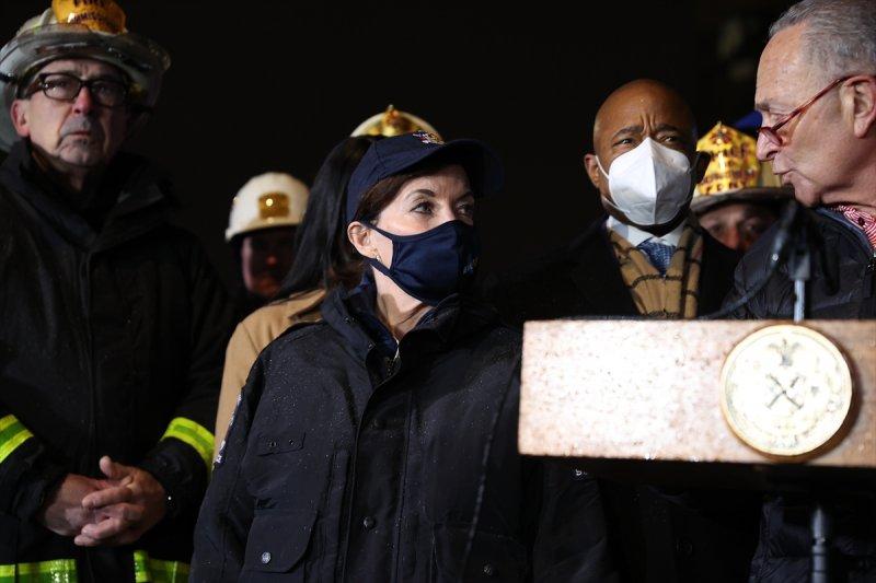 New York'ta yangın faciası: 9'u çocuk 19 kişi öldü