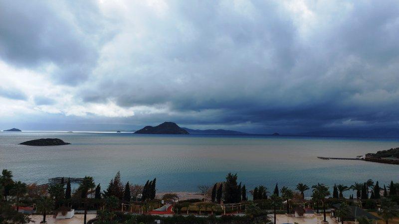 Muğla'da sağanak ve dolu, yaşamı olumsuz etkiledi
