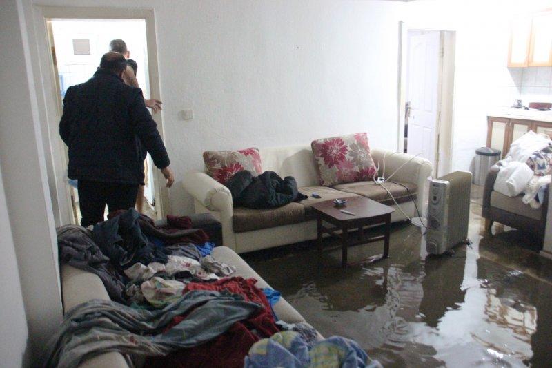 Muğla'da sağanak ve dolu, yaşamı olumsuz etkiledi