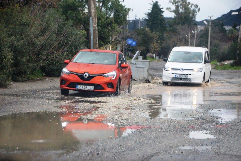 Muğla'da sağanak ve dolu, yaşamı olumsuz etkiledi