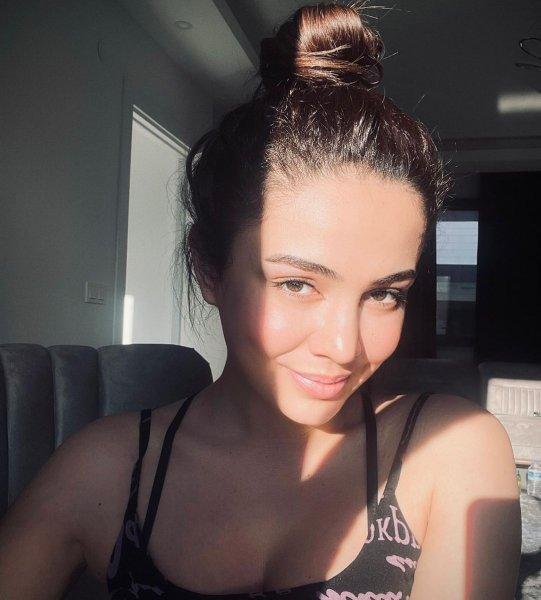 Ece Ronay'ın en beğenilen Instagram gönderileri