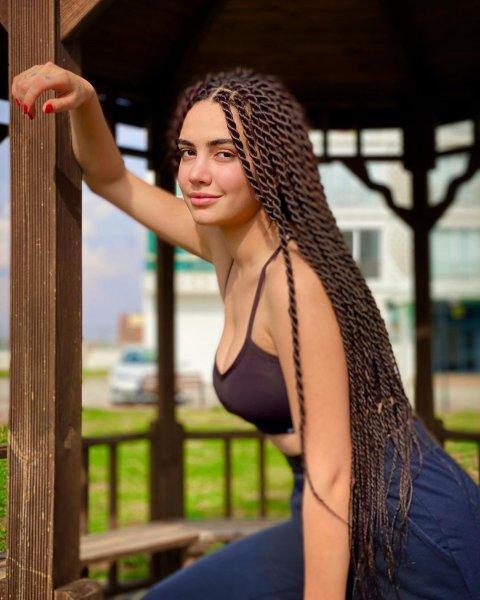 Ece Ronay'ın en beğenilen Instagram gönderileri