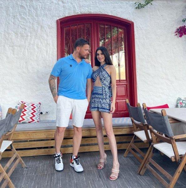 Sinan Akçıl ve Burcu Kıratlı'nın kareleri